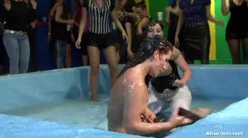 Gel Wrestling Hotties Screencap 74 on sinx.preview.netperv.com