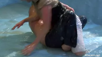 Gel Wrestling Hotties Screencap 82 on sinx.preview.netperv.com