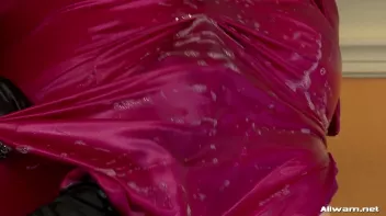 Bathtime Buddies Get The Full Rub-Down Screencap 89 on sinx.preview.netperv.com