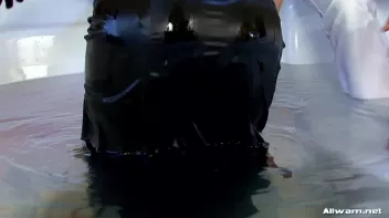 Bathtime Buddies Get The Full Rub-Down Screencap 37 on sinx.preview.netperv.com