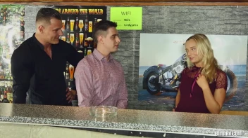 Bring The Bi To The Bar! Screencap 10 on sinx.preview.netperv.com