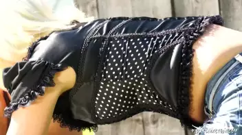 Locked Outhouse Is The Key To Piss Action! Screencap 19 on sinx.preview.netperv.com