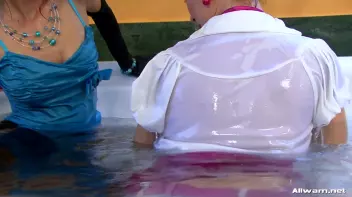 Bathtime Buddies Get The Full Rub-Down Screencap 61 on sinx.preview.netperv.com