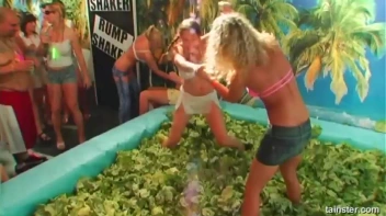 Spring Break Part 1 - Main Edit Screencap 60 on sinx.preview.netperv.com