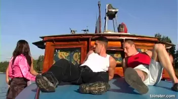 A Proper Boat Party: Mad Wet! Screencap 3 on sinx.preview.netperv.com