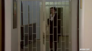 Caught Red-Handed Screencap 2 on sinx.preview.netperv.com