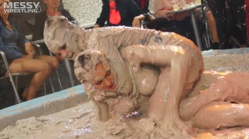 Muddy Wrestling: Sexy Nurse vs. Beauty In Black Screencap 38 on sinx.preview.netperv.com