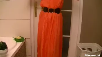 Shower Down That Sexy Dress Screencap 1 on sinx.preview.netperv.com