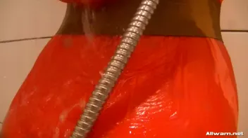 Shower Down That Sexy Dress Screencap 48 on sinx.preview.netperv.com