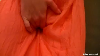 Shower Down That Sexy Dress Screencap 6 on sinx.preview.netperv.com