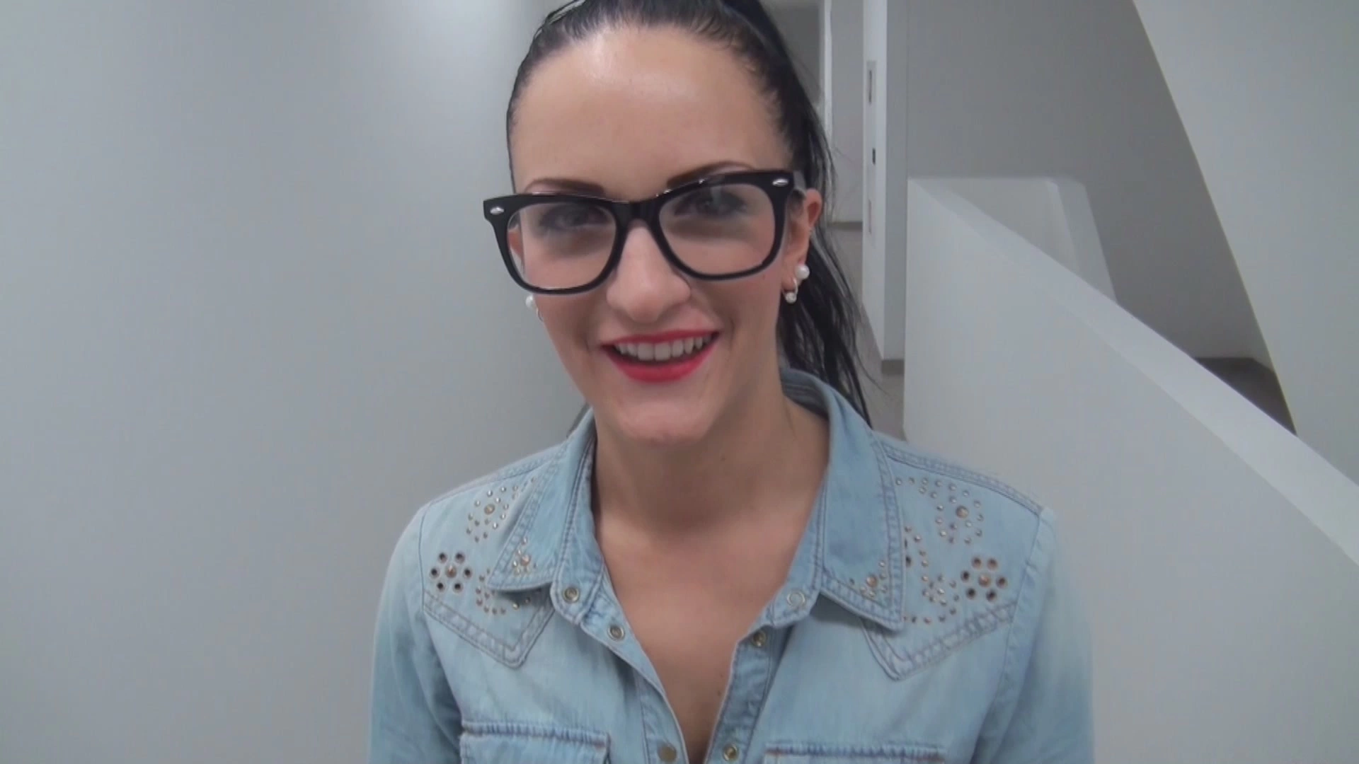 Vom Nachbarn vollgesaut mitten im Gemeindebau on sinx.preview.netperv.com