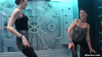 They Could Shower For Hours... Screencap 2 on sinx.preview.netperv.com