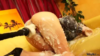 Machine and Cream me, Please Screencap 77 on sinx.preview.netperv.com