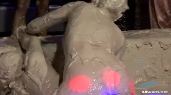 Eliss vs. Jordan Mud Massacre Screencap 101 on sinx.preview.netperv.com