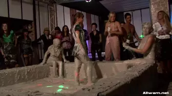 Eliss vs. Jordan Mud Massacre Screencap 66 on sinx.preview.netperv.com