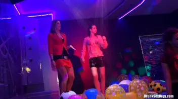 International Summer Lovin' Part 3 - Shower Cam Screencap 48 on sinx.preview.netperv.com