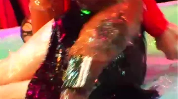 Brutal Gel Fight Screencap 11 on sinx.preview.netperv.com