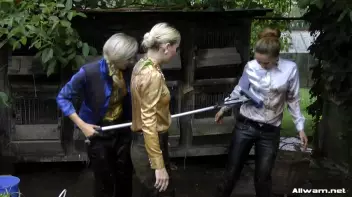 High Class Garden Mess Screencap 73 on sinx.preview.netperv.com