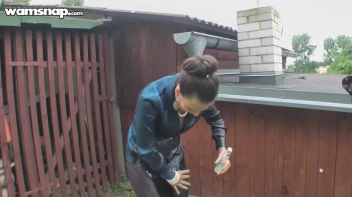 Shiny Wetlook Squirt-Down Screencap 13 on sinx.preview.netperv.com