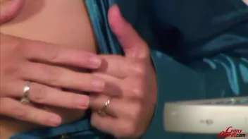 Spreading My Holes Screencap 69 on sinx.preview.netperv.com