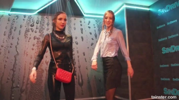 They Love It Wet and Frisky! Screencap 8 on sinx.preview.netperv.com