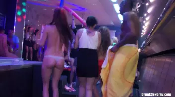 International Summer Lovin' Part 5 - Hardcore Cam Screencap 7 on sinx.preview.netperv.com