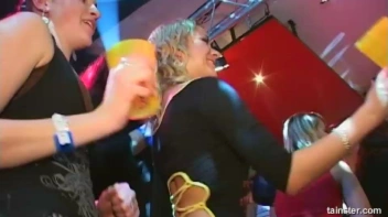 Blue Jean Babes Part 3 Cam 2 Screencap 16 on sinx.preview.netperv.com