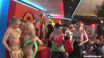 Bikini Beach Balls Part 6 - Cam 2 Screencap 13 on sinx.preview.netperv.com