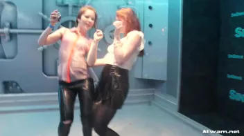 Hotties Workin' That Wetlook! Screencap 1 on sinx.preview.netperv.com