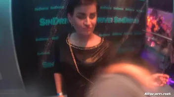 Hotties Workin' That Wetlook! Screencap 31 on sinx.preview.netperv.com