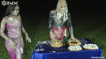 Wet And Messy Birthday Celebrations Screencap 16 on sinx.preview.netperv.com