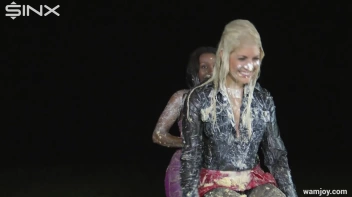 Wet And Messy Birthday Celebrations Screencap 33 on sinx.preview.netperv.com