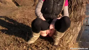 Roadside Piss and Pussy Play Screencap 18 on sinx.preview.netperv.com