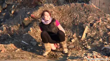 Roadside Piss and Pussy Play Screencap 59 on sinx.preview.netperv.com