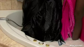 Glamor Gals Take A Milk Bath Screencap 113 on sinx.preview.netperv.com