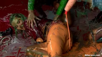 Smoothie Shop WAM Catfight Screencap 84 on sinx.preview.netperv.com