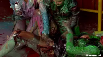 Smoothie Shop WAM Catfight Screencap 63 on sinx.preview.netperv.com