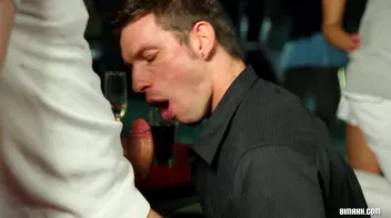 Strip Off And Get Off Part 1 Screencap 39 on sinx.preview.netperv.com