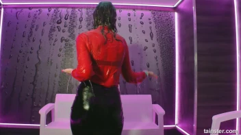 Closet Strippers Sexy Shower Session Screencap 73 on sinx.preview.netperv.com