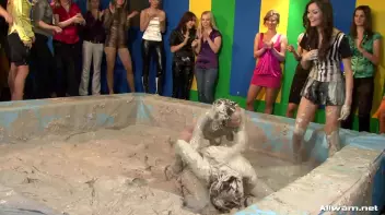 Wedding Babes Bitch Battle Screencap 77 on sinx.preview.netperv.com