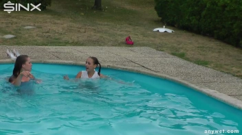 Sexy Swim Babes Play In The Pool Screencap 38 on sinx.preview.netperv.com