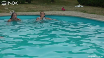 Sexy Swim Babes Play In The Pool Screencap 39 on sinx.preview.netperv.com