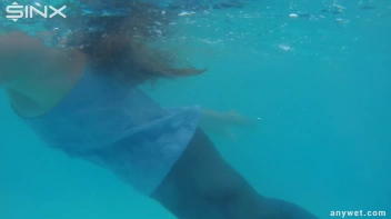 Sexy Swim Babes Play In The Pool Screencap 54 on sinx.preview.netperv.com