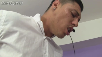 Shiny Pop Star Deep Throats The Meat Mic Until Soaked In Spit Screencap 78 on sinx.preview.netperv.com