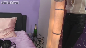 Shiny Pop Star Deep Throats The Meat Mic Until Soaked In Spit Screencap 81 on sinx.preview.netperv.com