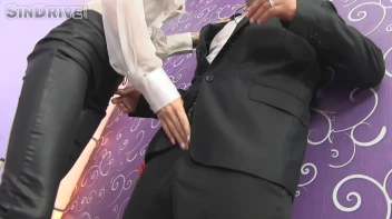 Shiny Pop Star Deep Throats The Meat Mic Until Soaked In Spit Screencap 12 on sinx.preview.netperv.com