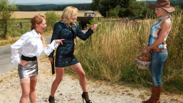 Latest deal - Two city girls and country girl get soaked outside