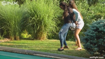 Three wild girls in pool cat fight Screencap 8 on sinx.preview.netperv.com