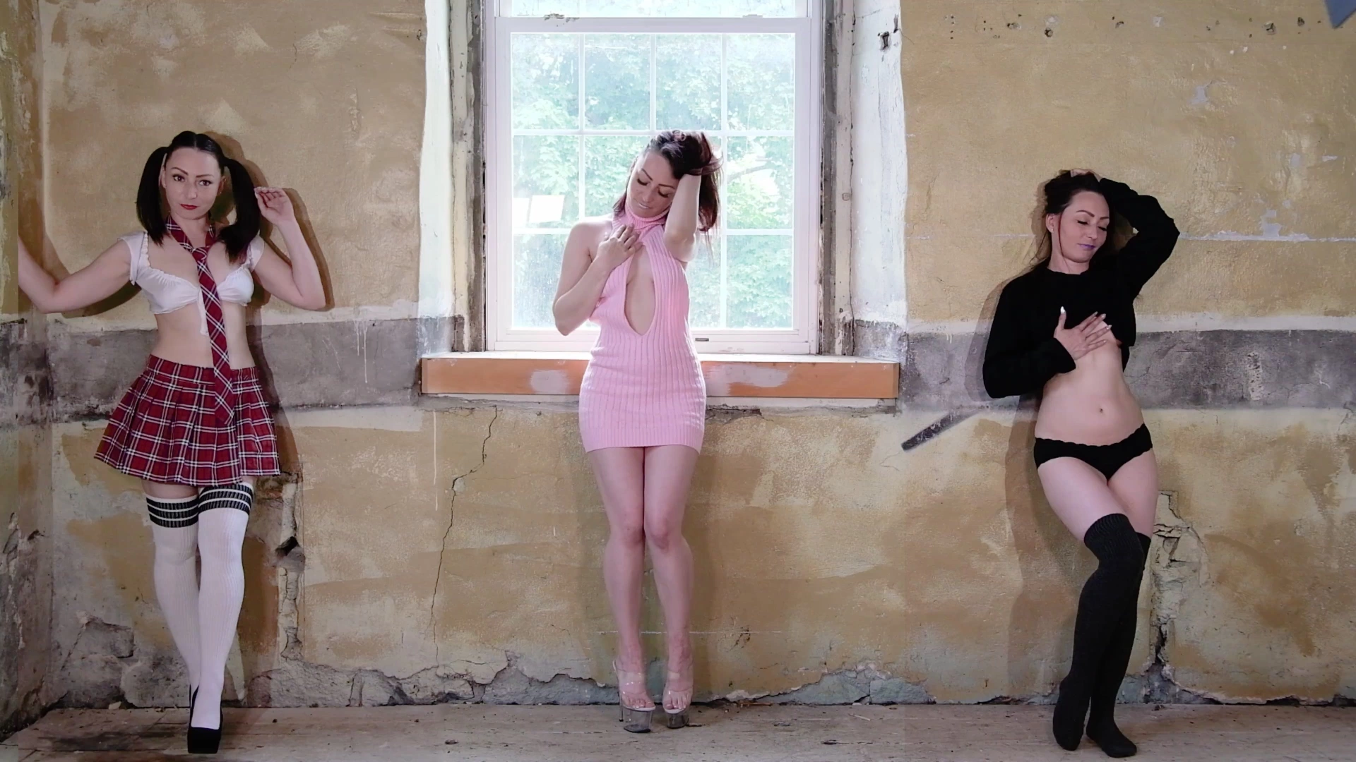 Dylan Fox And The Fox Sisters Totally Nude And Erotic on sinx.preview.netperv.com