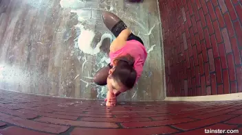 Jessica Bell knows her place Screencap 8 on sinx.preview.netperv.com